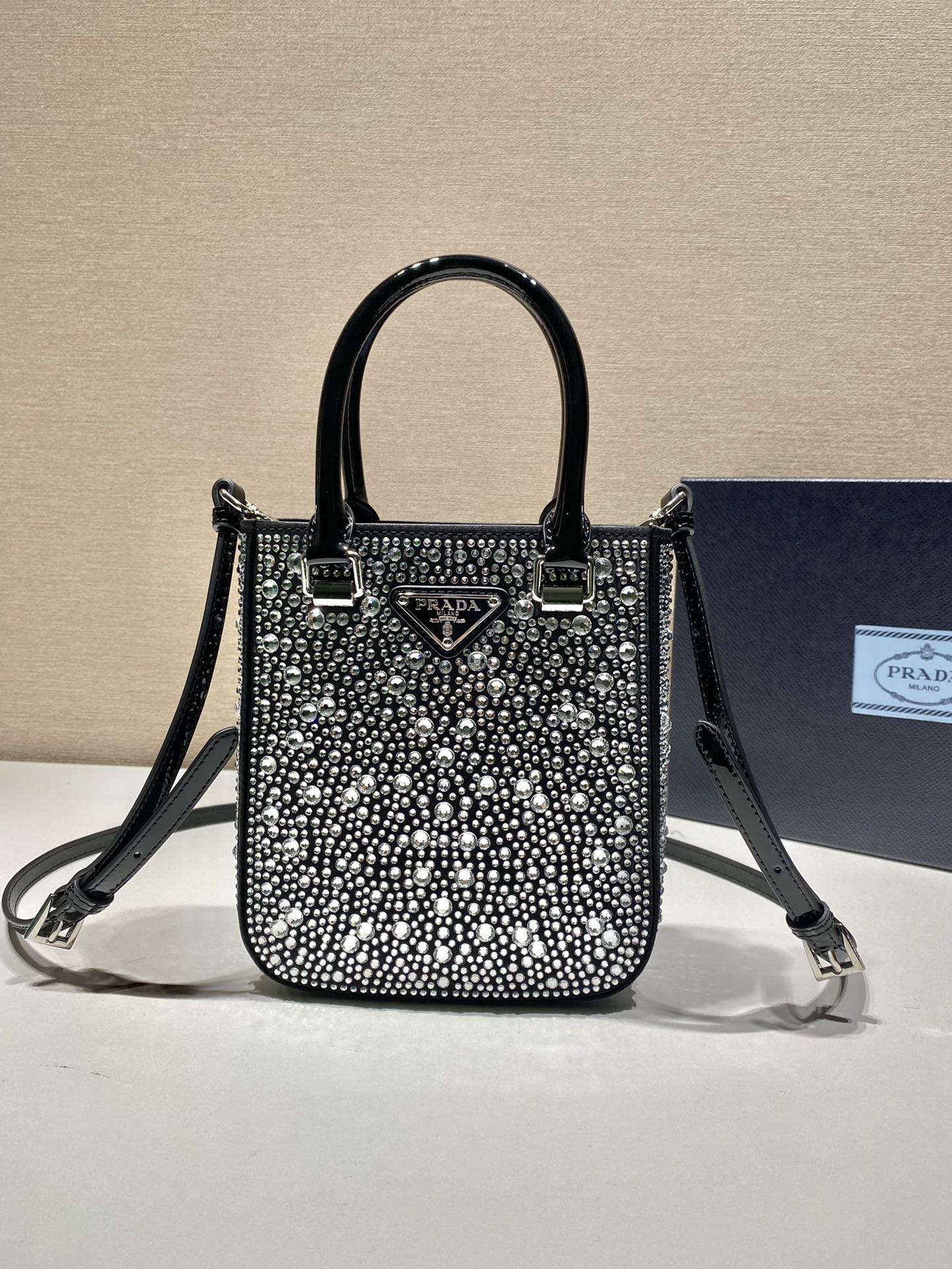 Prada_Tote-1